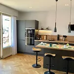 Le 21 Favre, Hyper Centre, 70 M², 2 Annecy